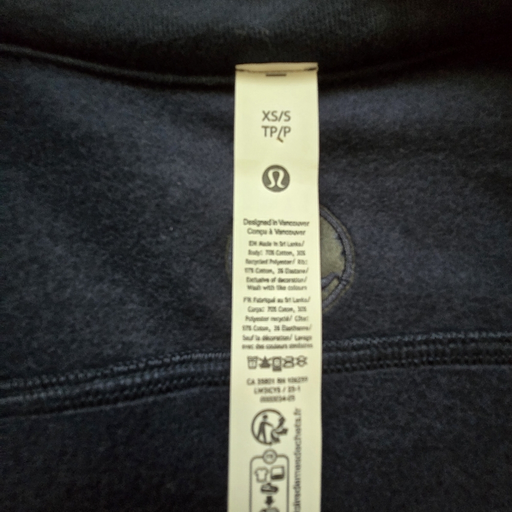 Lululemon Oversized Scuba Fleece Lined 1/4 Zip Canucks Funnel Neck - Picture 7 of 10